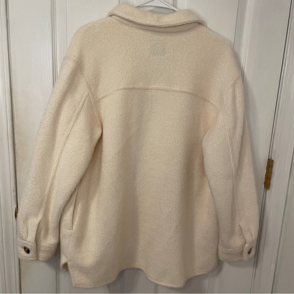 White/cream shacket/coat with pockets - Picture 6 of 8